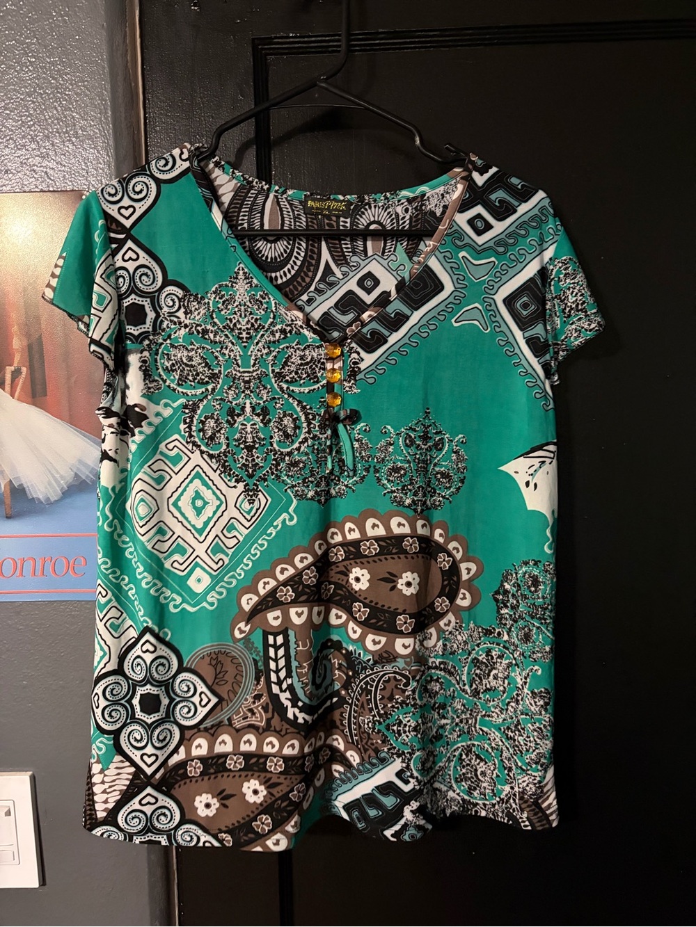 Women’s Teal Patterned Short Sleeve Top - Casual V-Neck